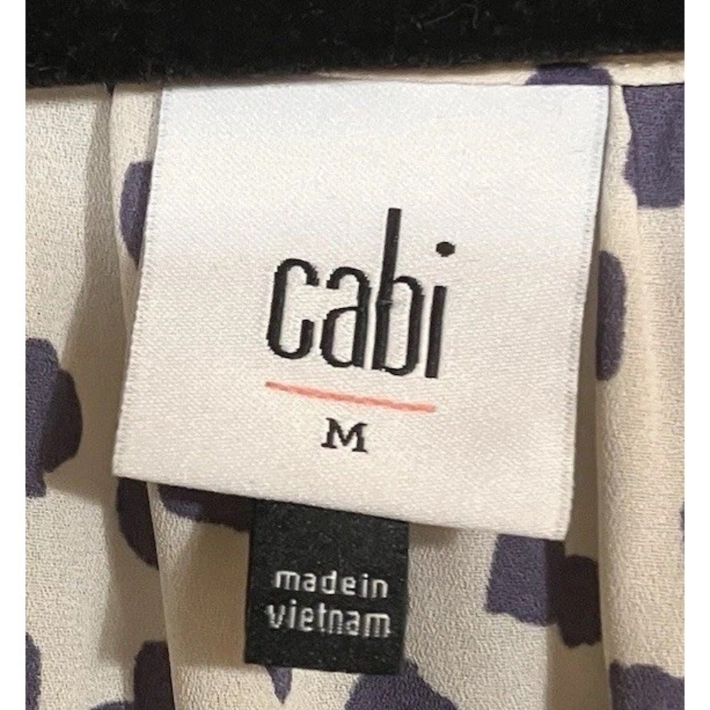 Cabi Meow Top #4343 Off White Blue Purple Print Blouse Size M Spotted - Picture 2 of 11